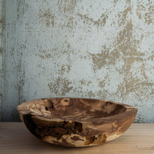 Carica l'immagine nel visualizzatore di Gallery, Ciotola naturale in Albicocco fiorito