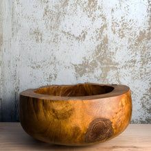Carica l'immagine nel visualizzatore di Gallery, Ciotola in Farnia