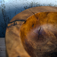 Carica l'immagine nel visualizzatore di Gallery, Ciotola in Farnia